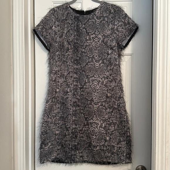Banana republic size 10 black grey snake skin eyelash texture sheath dress - Picture 1 of 5